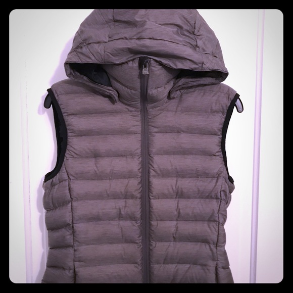 Burton Jackets & Blazers - Burton Women’s AK Squall Down Vest